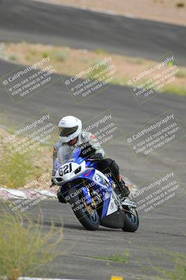 media/Jun-04-2022-WERA (Sat) [[b852bbbd55]]/Race 9 LW Twins Superbike V6 LW D Superstock/